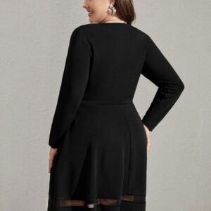 Vestido de malla bajo amplio corte A elasticado