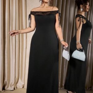 Vestido con detalle de encaje sin mangas y con hombros descubiertos