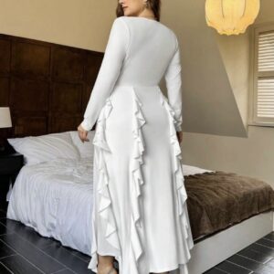 Vestido elegante de manga larga con escote en V profundo y dobladillo con volantes